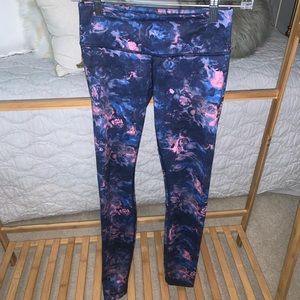 Floral Lulu lemon leggings